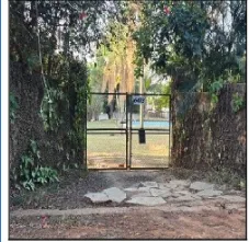 Casa com  428,84m2,   Buru,SALTO/SP